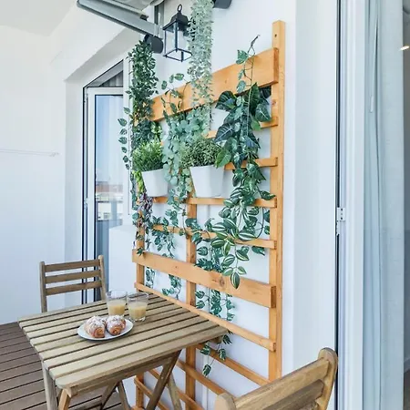 1br Paraiso Flat W/ Balcony & Ac By Lovelystay Apartment